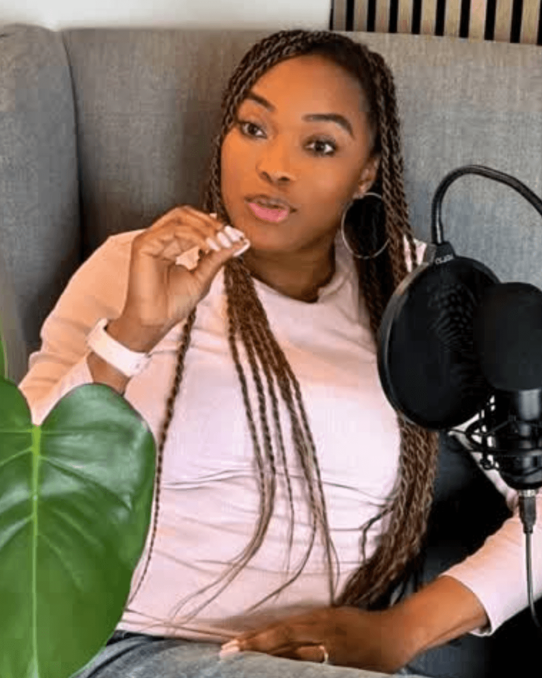 Ola Laing, dating and relationship speaker for conferences, podcasts and media interviews